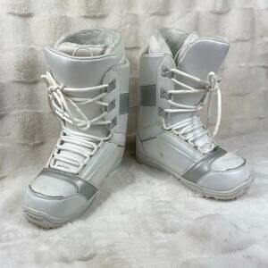 🔥Thirty Two Women’s 7 Walker Snowboard Boots White- Gray Comfort Fit Soft